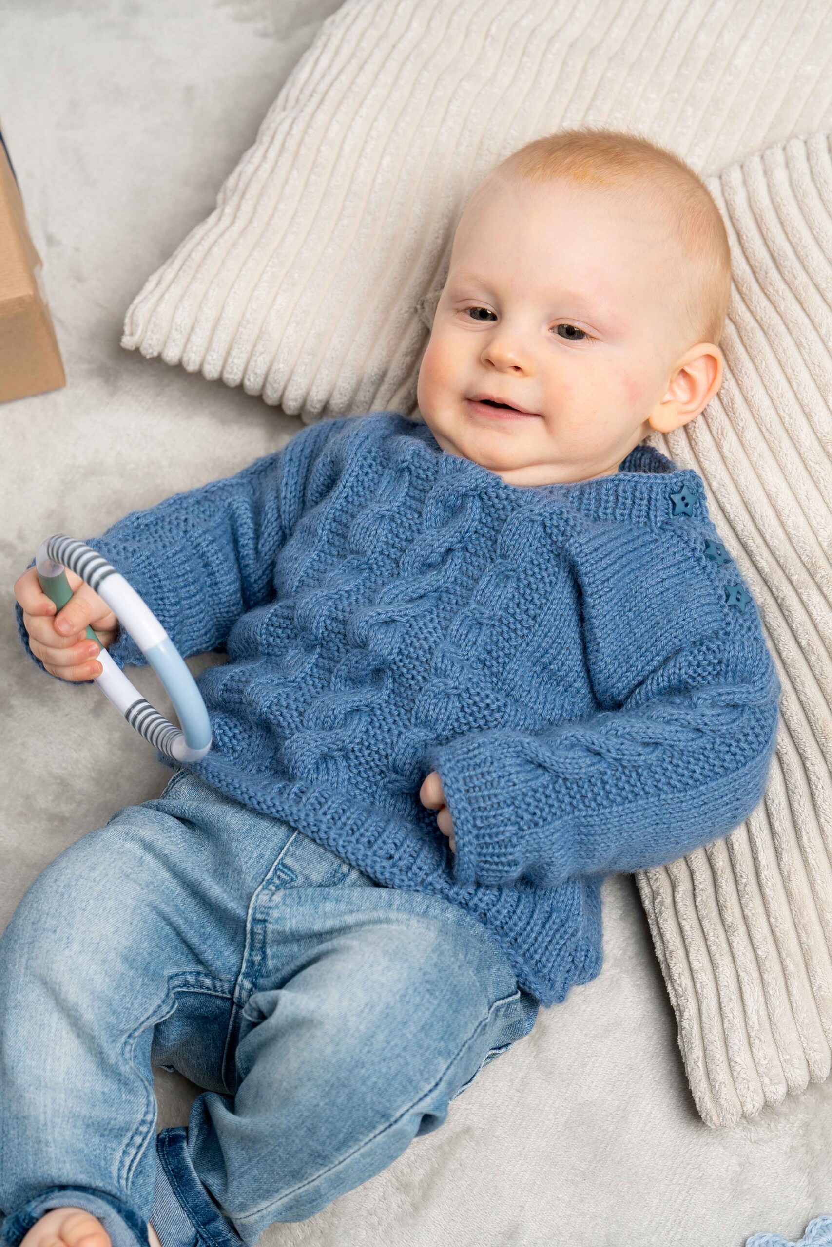 Baby Micro Pulli mit Zopfmuster